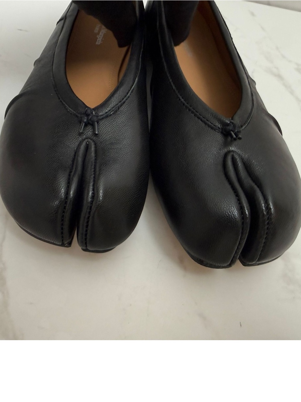 Black Tabi Split-Toe Ballet Flats - Picture 7 of 12